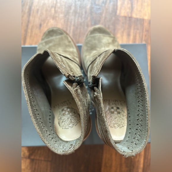 Vince Camuto suede heeled booties - Picture 3 of 6